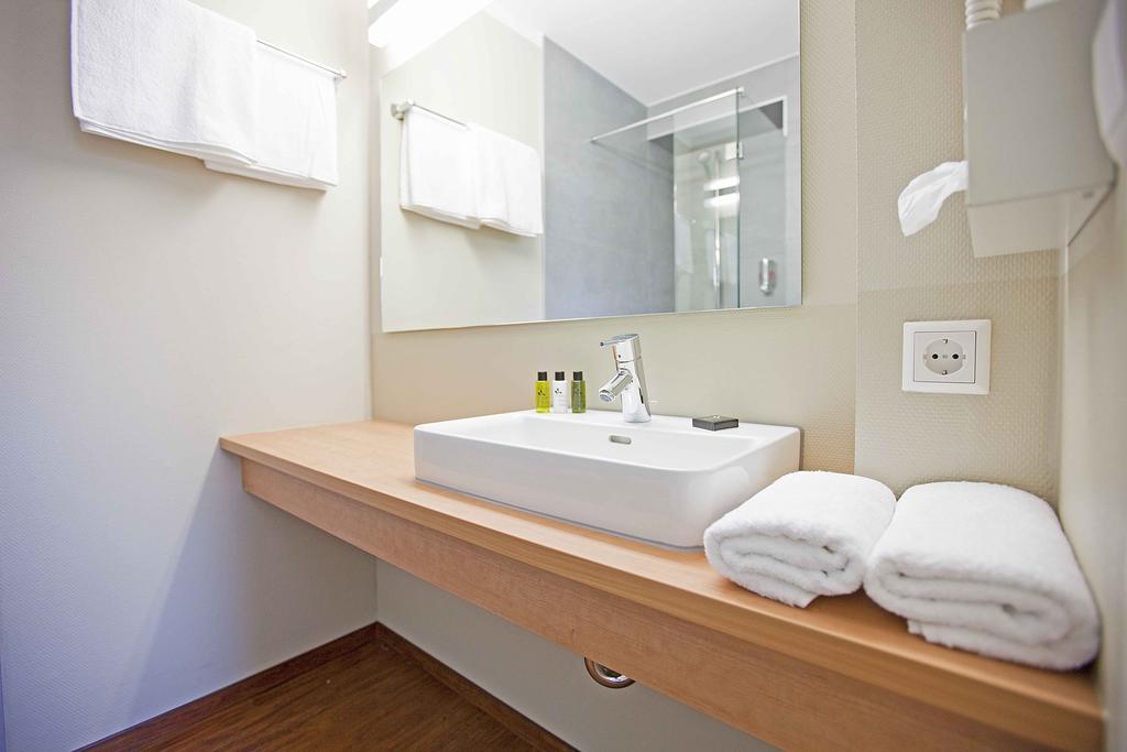 Sebcity Hotel Эльванген Номер фото
