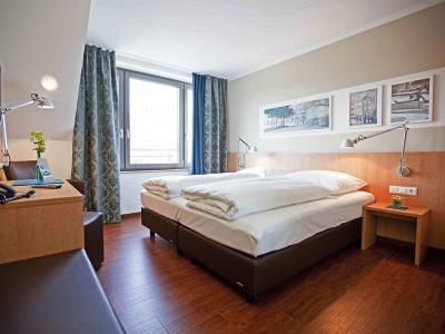 Sebcity Hotel Эльванген Экстерьер фото